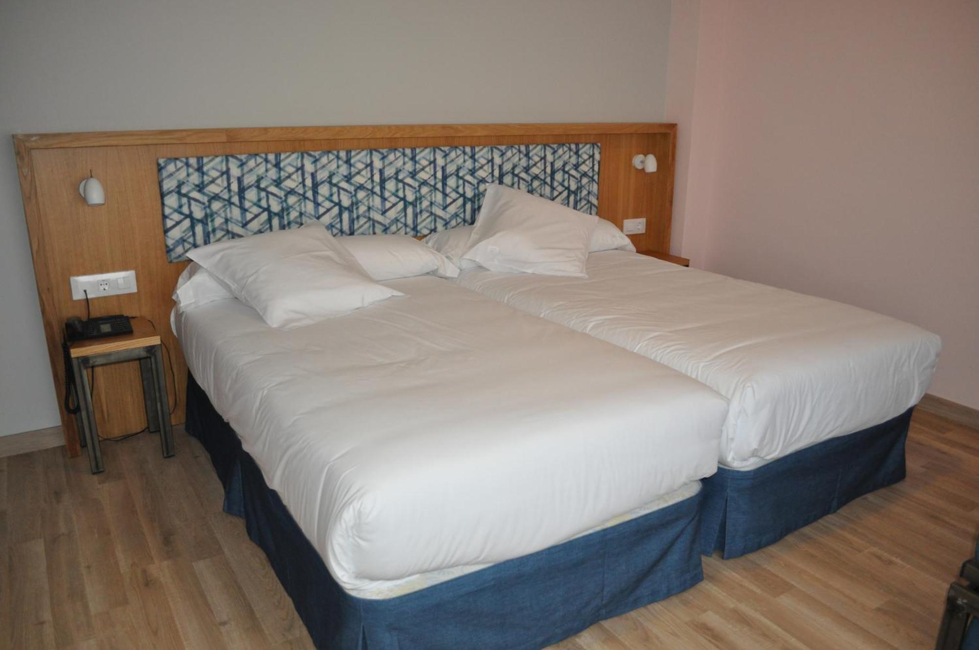 Hotel Celanova Pokój zdjęcie