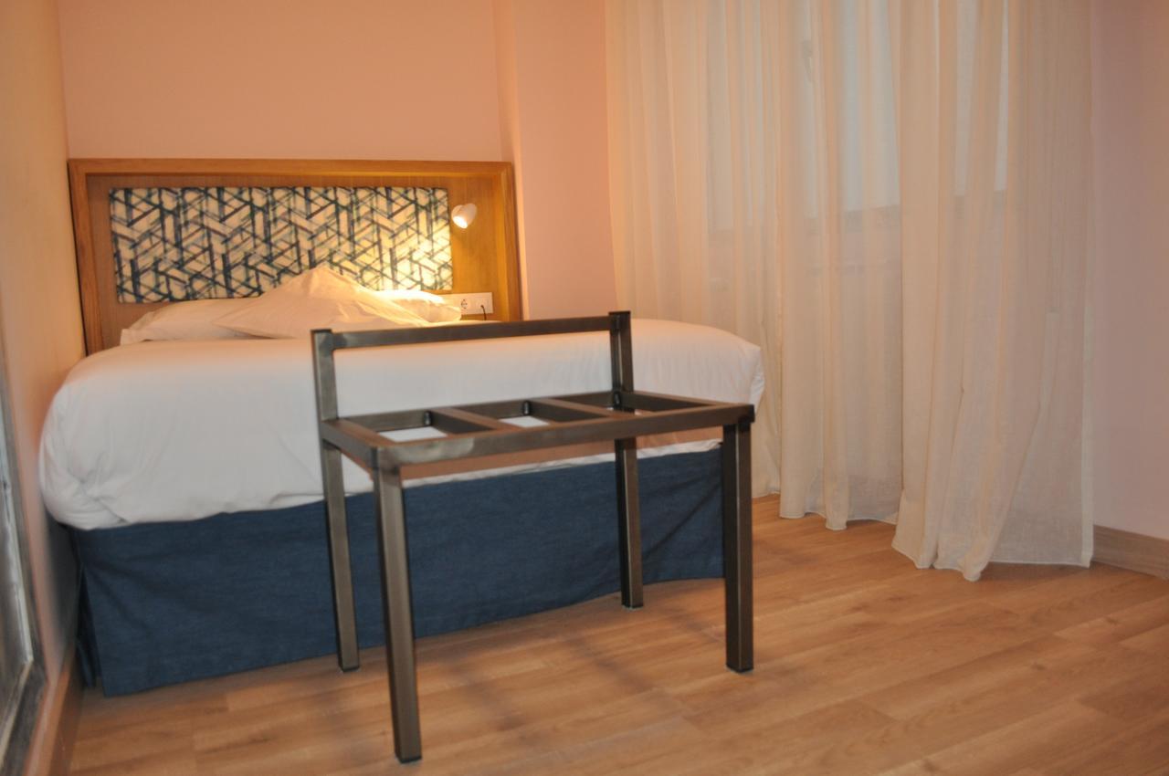 Hotel Celanova Zewnętrze zdjęcie