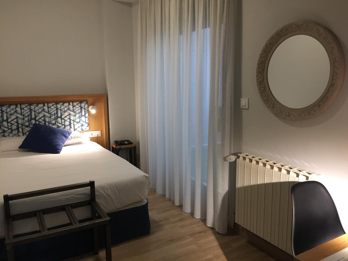 Hotel Celanova Zewnętrze zdjęcie