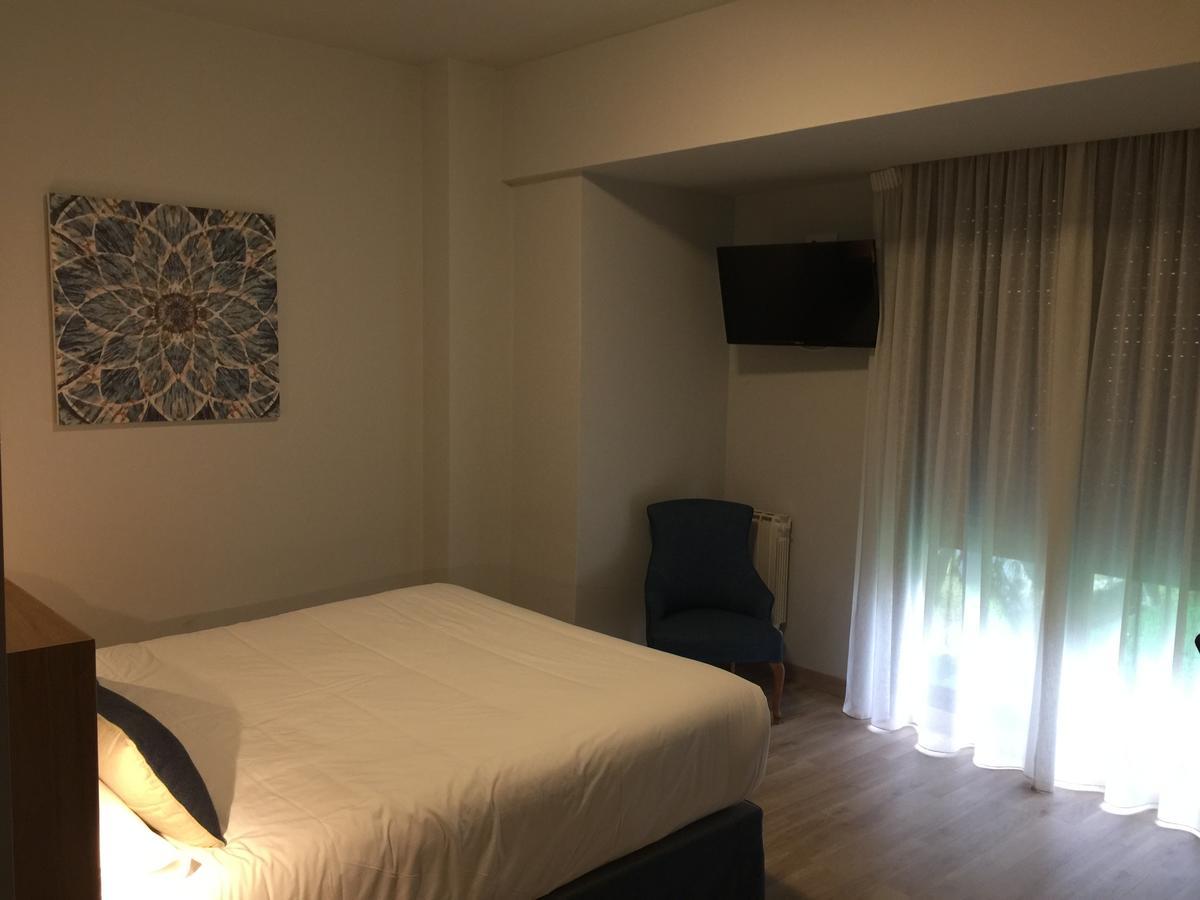 Hotel Celanova Zewnętrze zdjęcie