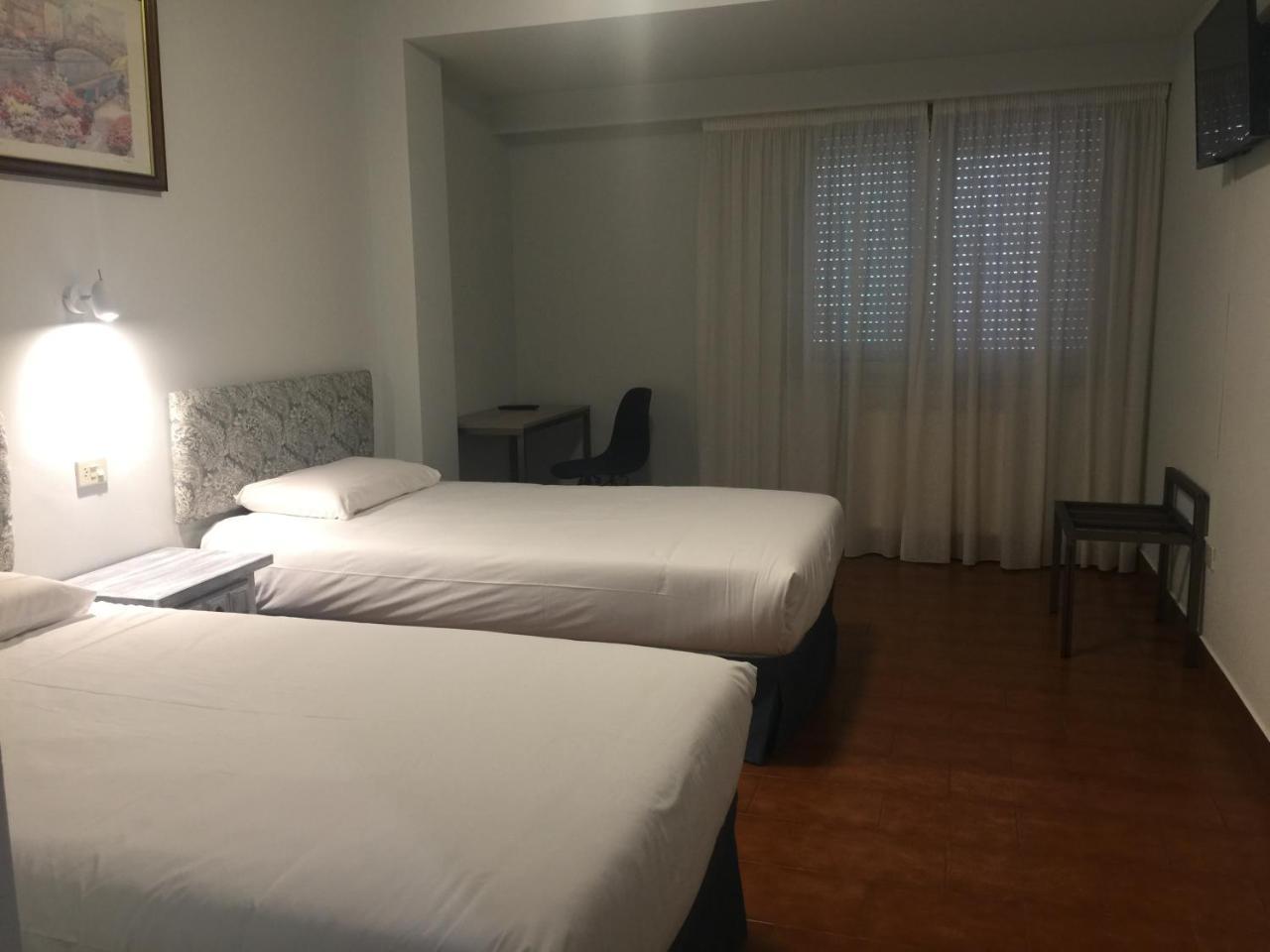 Hotel Celanova Zewnętrze zdjęcie