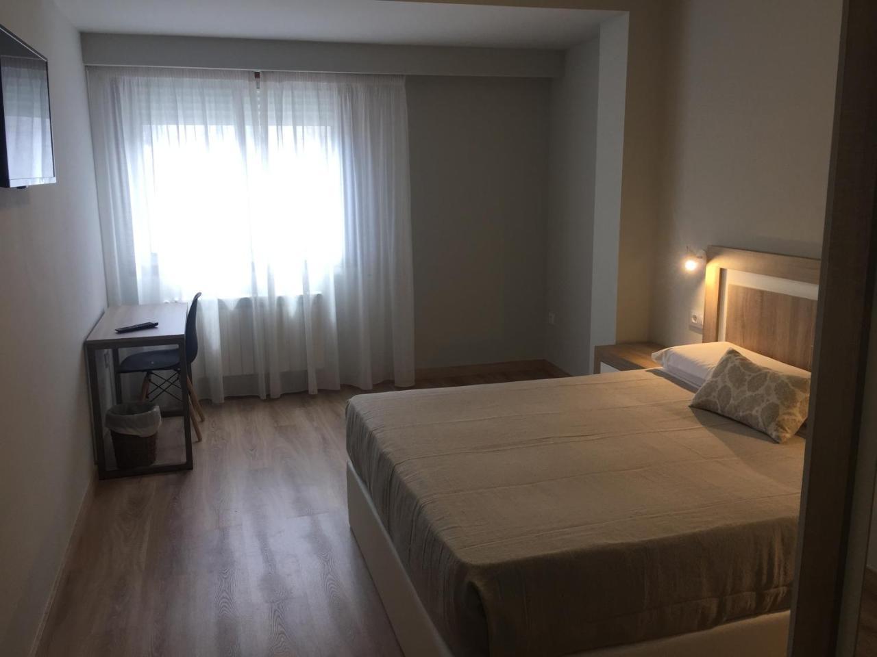 Hotel Celanova Zewnętrze zdjęcie