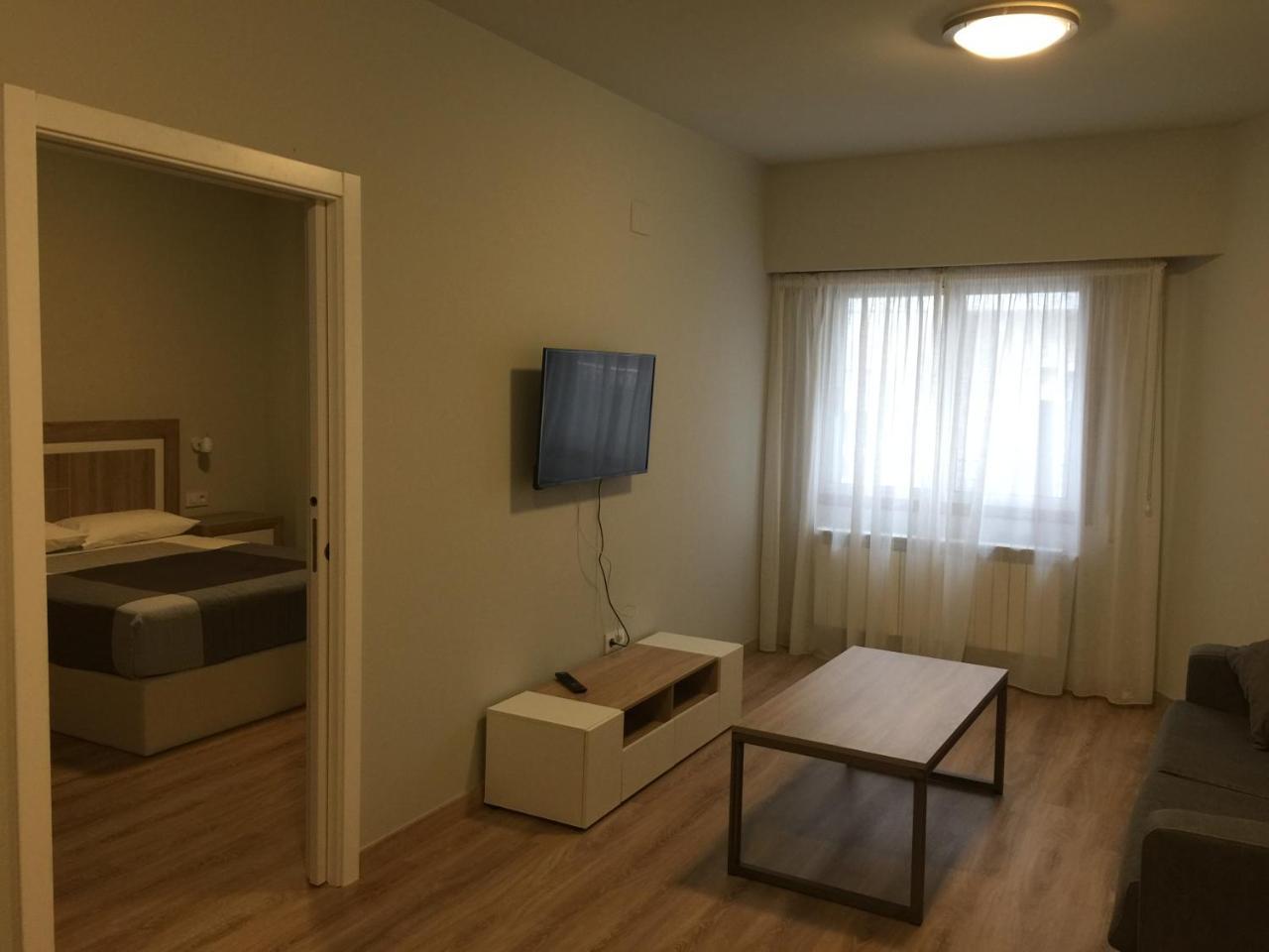 Hotel Celanova Zewnętrze zdjęcie