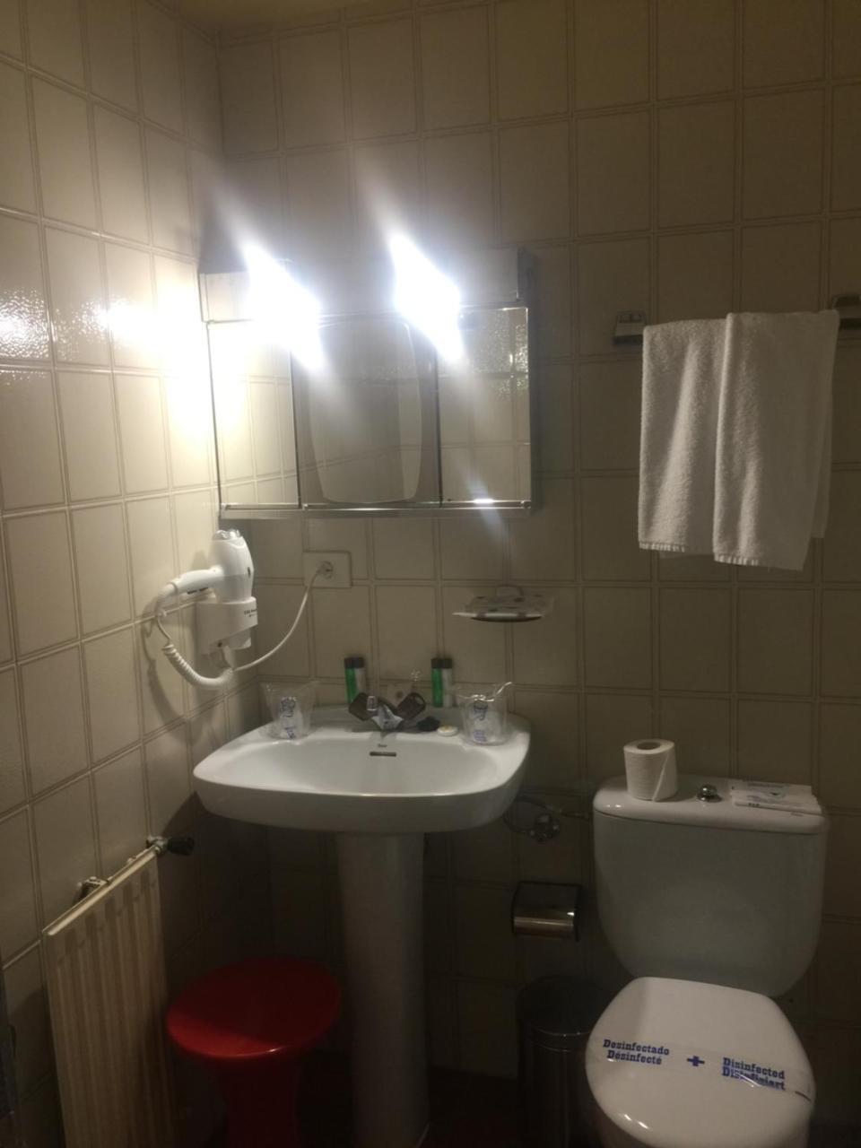 Hotel Celanova Zewnętrze zdjęcie